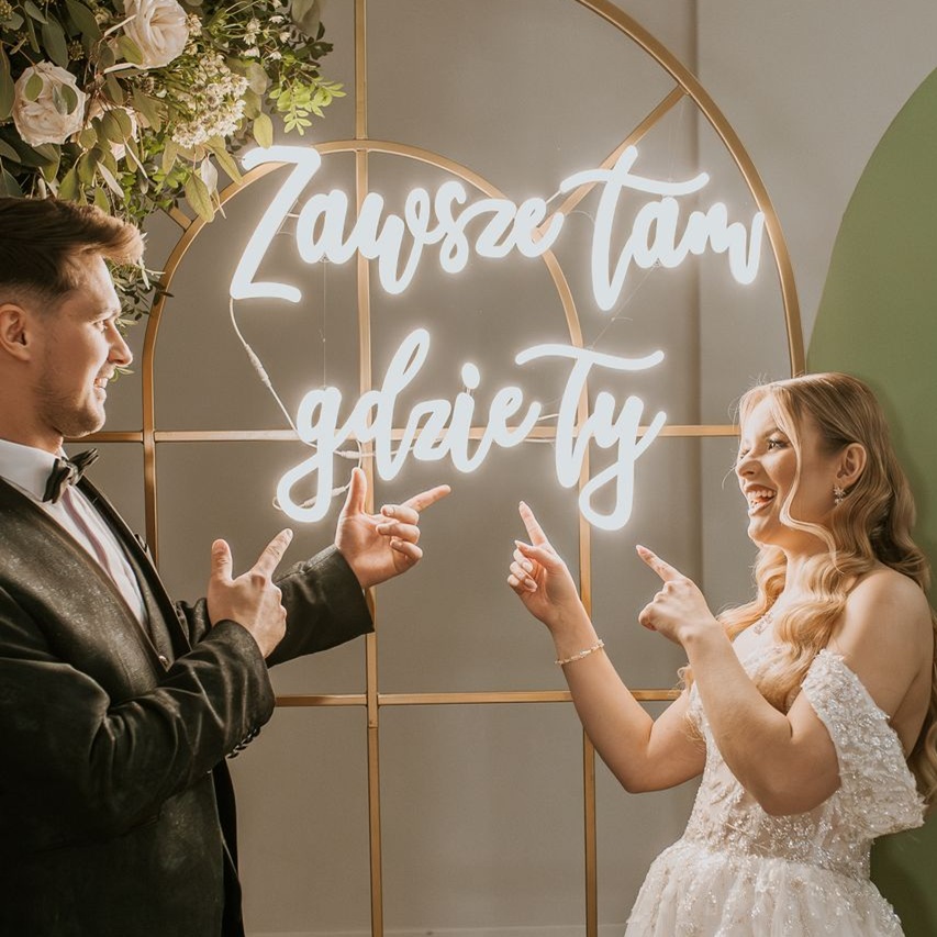 Neon LED o treści "Zawsze tam gdzie Ty" 3